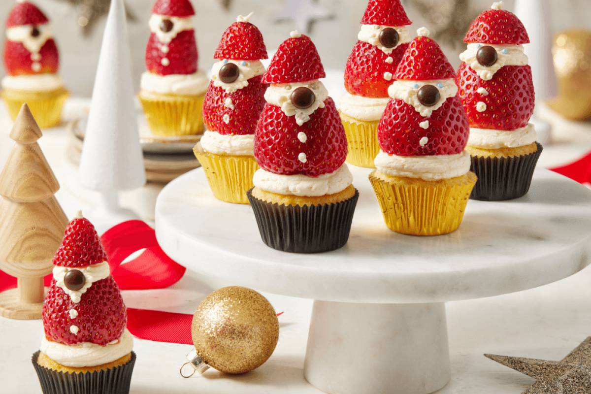 Wk 49 Santa Cupcakes Recipe image 507x337